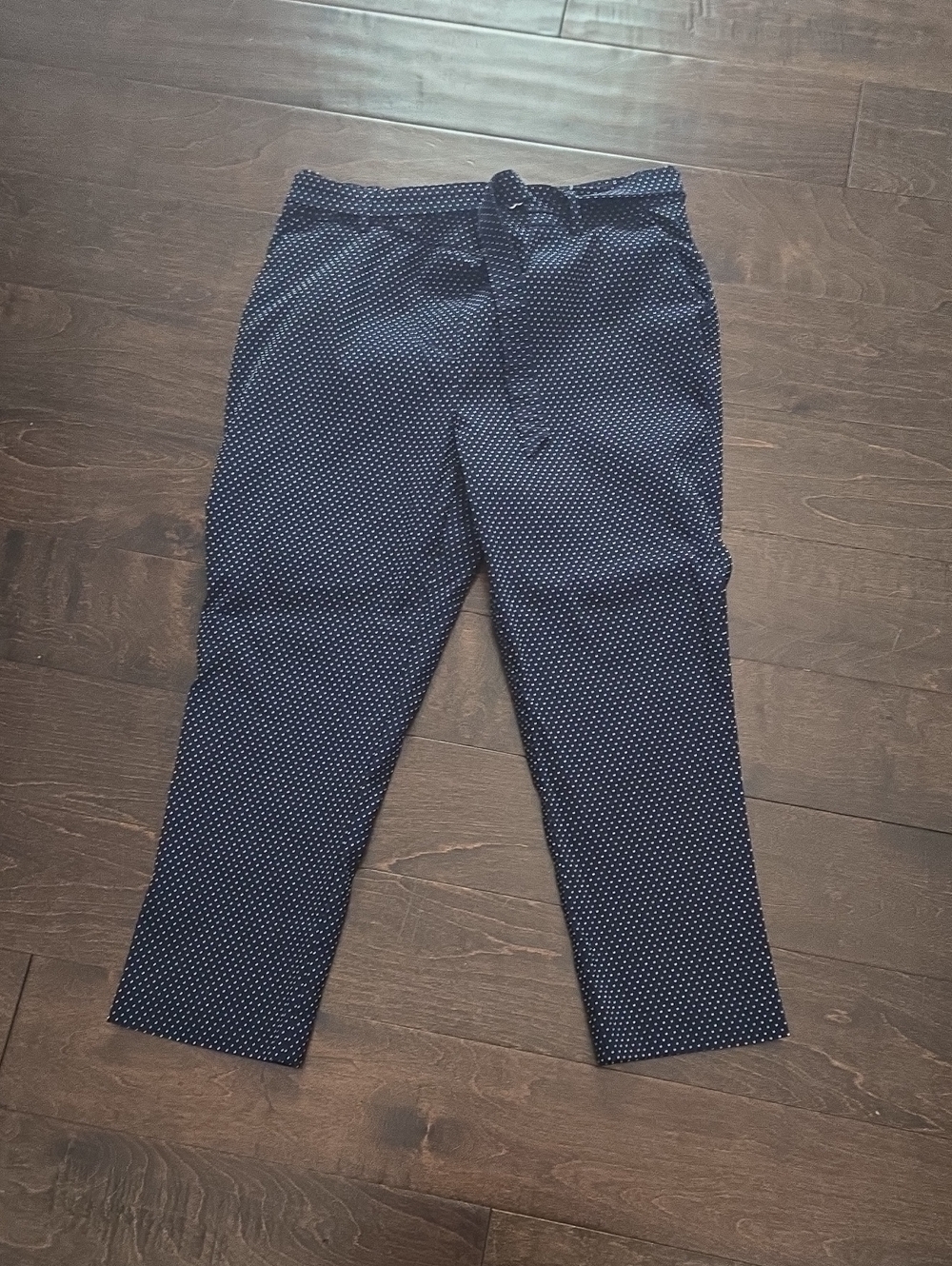Jules & Leopold Navy with White Micro Dot Cropped Chinos